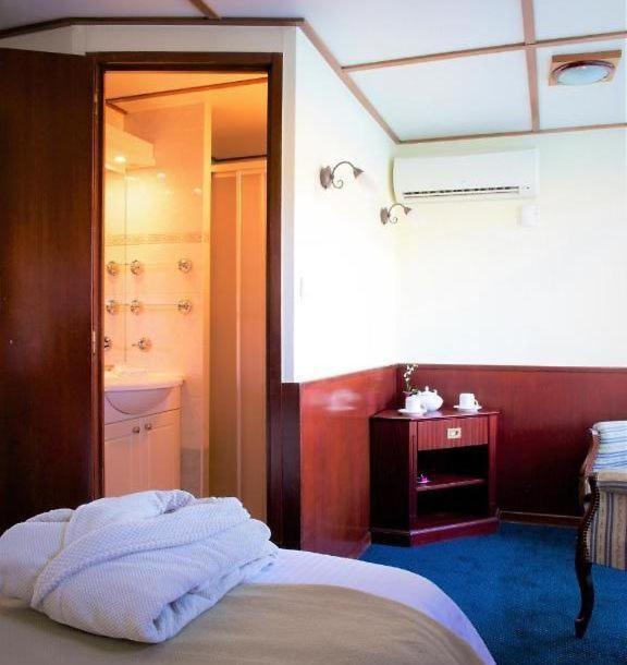 Bateau Hotel A Quai Le Chardonnay Avignon Zimmer foto